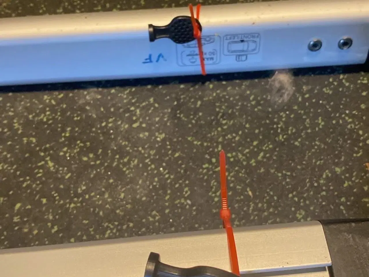 Billede 2 - Tagbøjler til fixpunkter