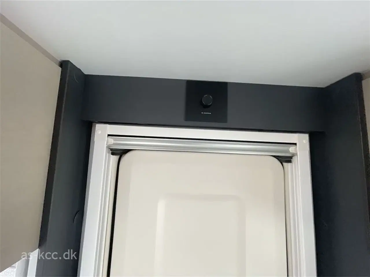 Billede 11 - 2026 - Adria Altea 492 LU   Adria Altea 492 LU årg. 2026 med enkeltsenge og udtræk. 5 sovepladser, 4 siddepladser. Glasfiber tag, sider, forende og bagende