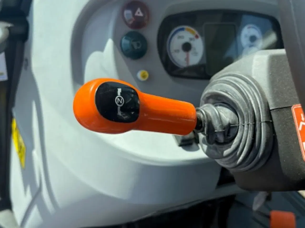 Billede 17 - New Holland T5.95 MED FRONTLIFT + MASSER AF OLIEUDTAG.