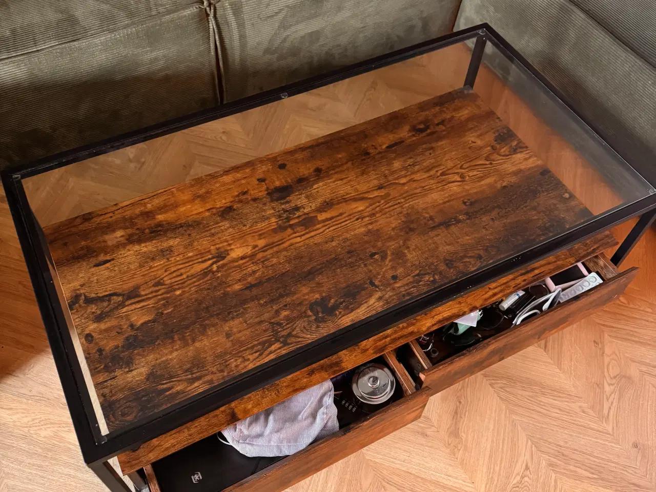 Billede 3 - Sofabord med glasplade og skuffer