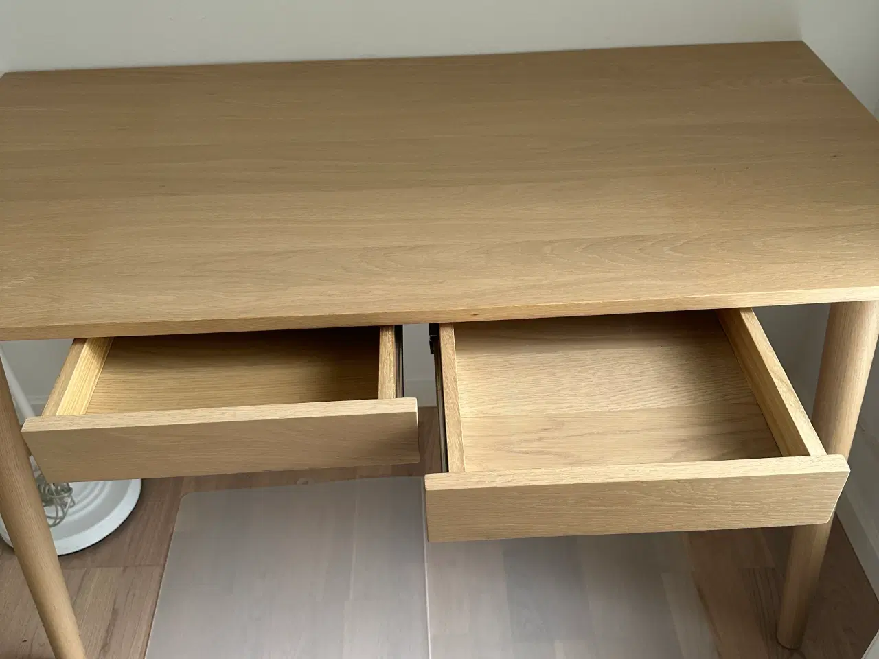 Billede 2 - Skrivebord 