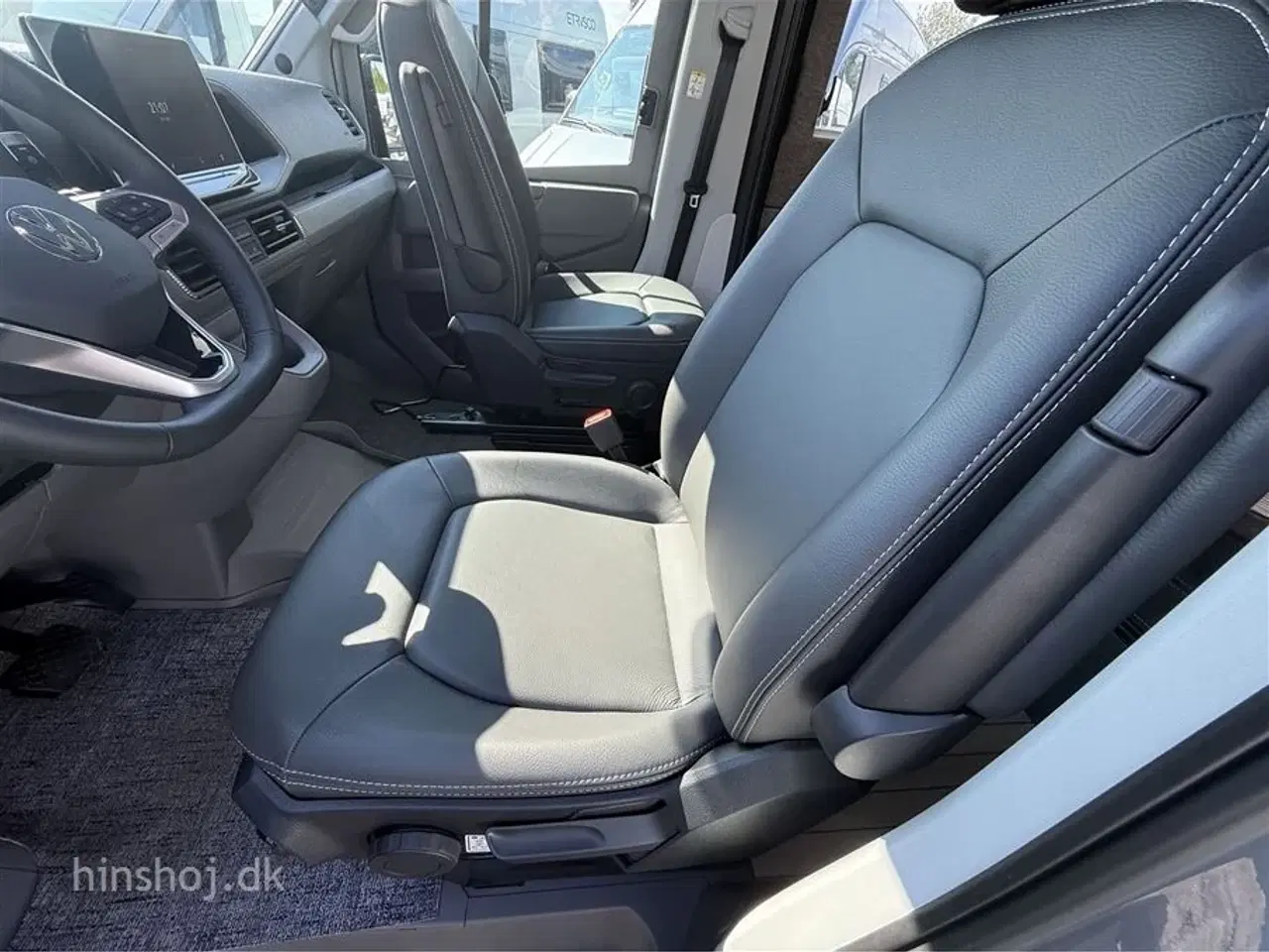 Billede 21 - 2025 - Eriba Car 600 Indium Grey Aut   Den Eksklusive Campervan Fra Eriba Car kan ses hos Hinshøj Caravan