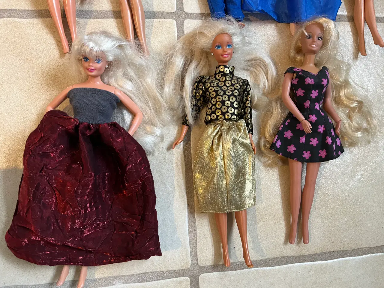 Billede 4 - Ældre Barbie dukker og Ken