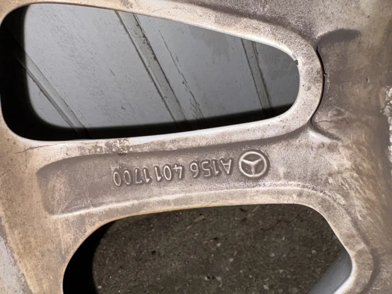 Billede 6 - Originale mercedes 17” Alufælge