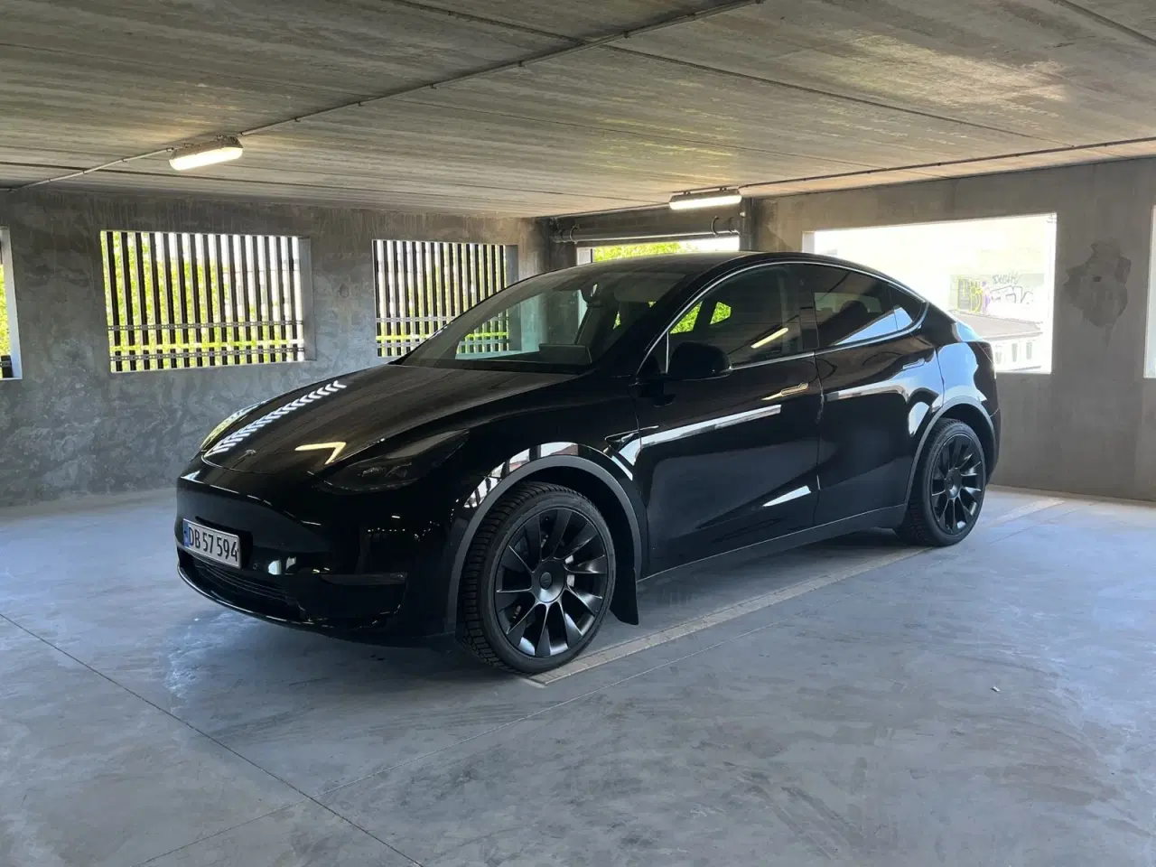 Billede 1 - Tesla Model Y  Long Range AWD