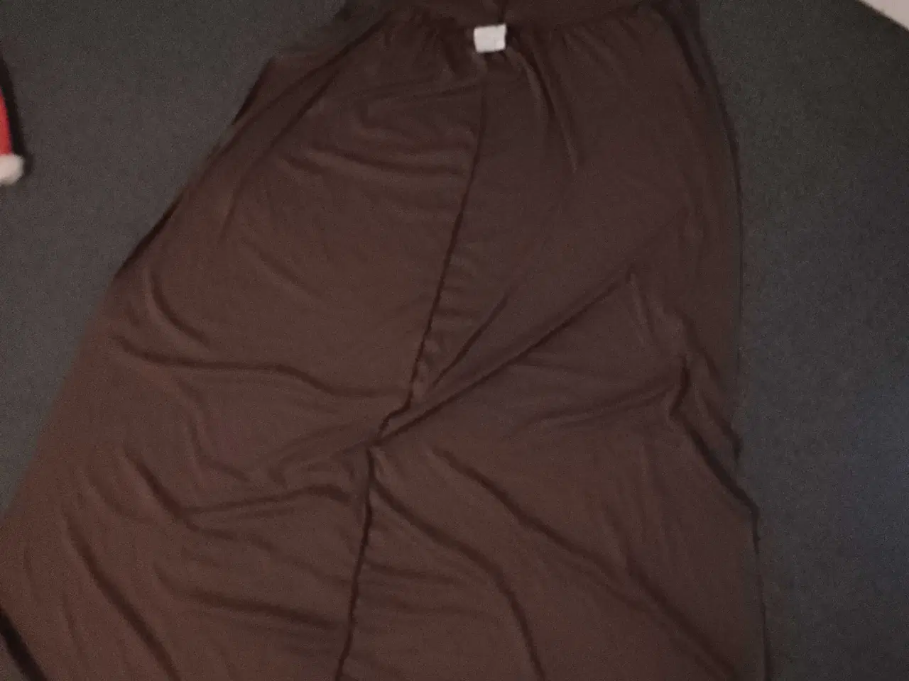 Billede 2 - Elverkappe / brun kappe med hætte med velcro luk  