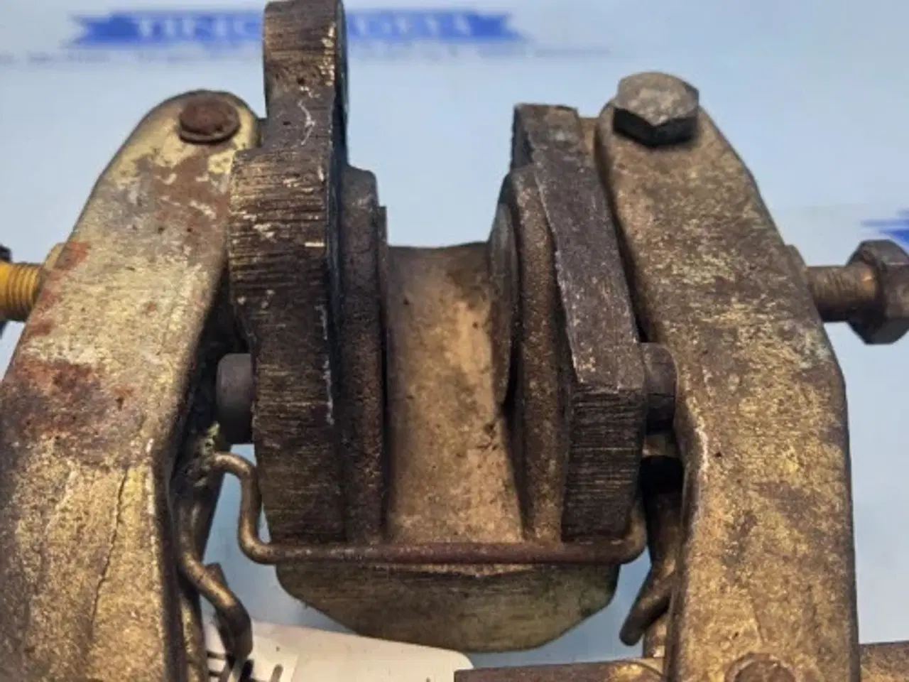 Billede 14 - New Holland TX68 Håndbremse 89819715