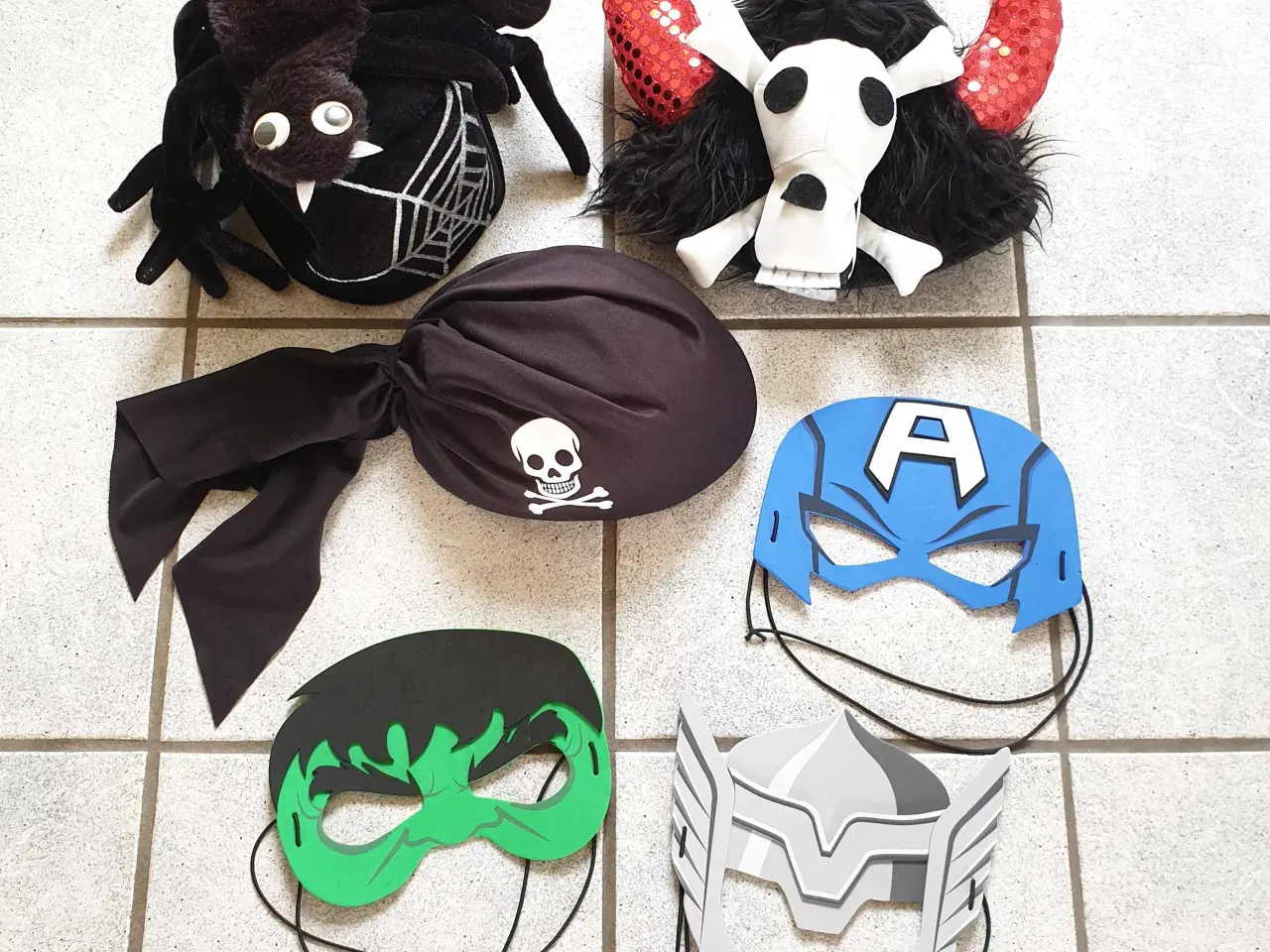 Billede 2 - Masker og hatte 