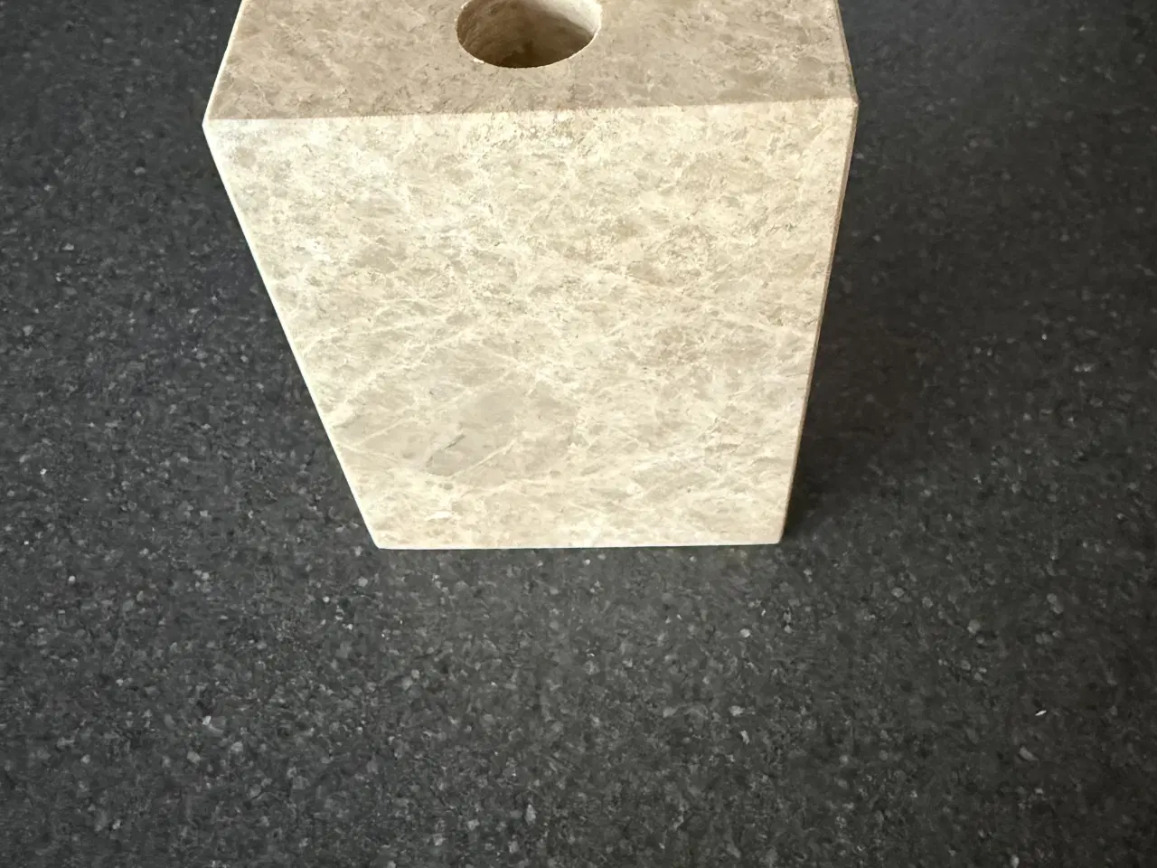 Billede 1 - WABI SABI lysestage i natur sten.