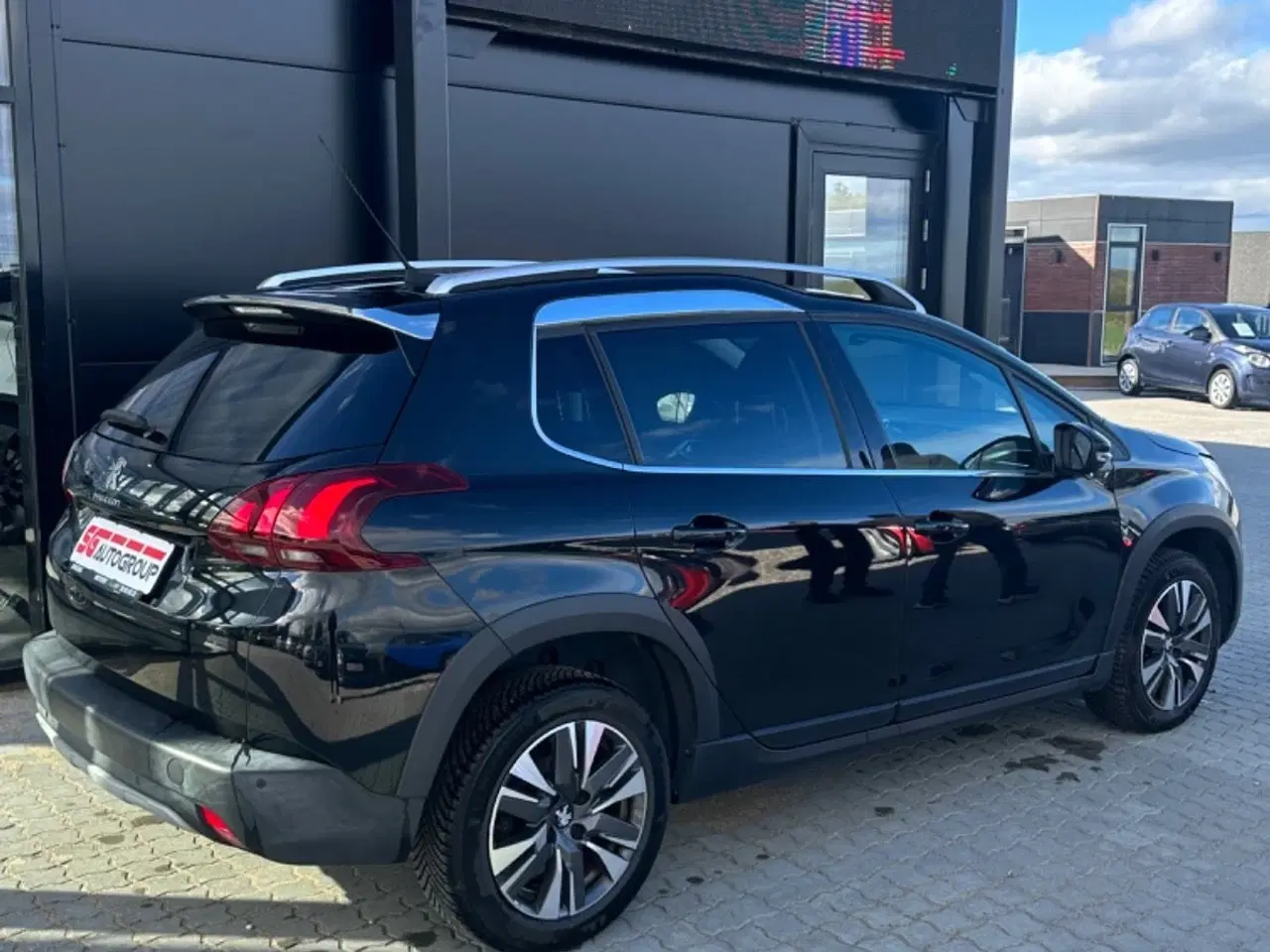 Billede 3 - Peugeot 2008 1,2 e-THP 110 Allure Sky