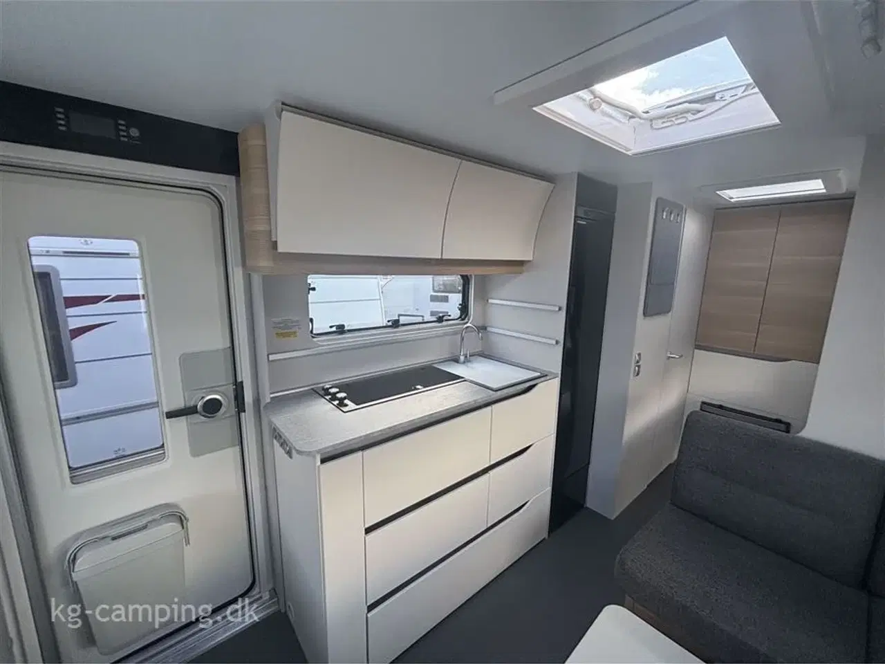 Billede 5 - 2022 - Adria Adora 573 PT   Populær kørevogn. 3 Køjer.