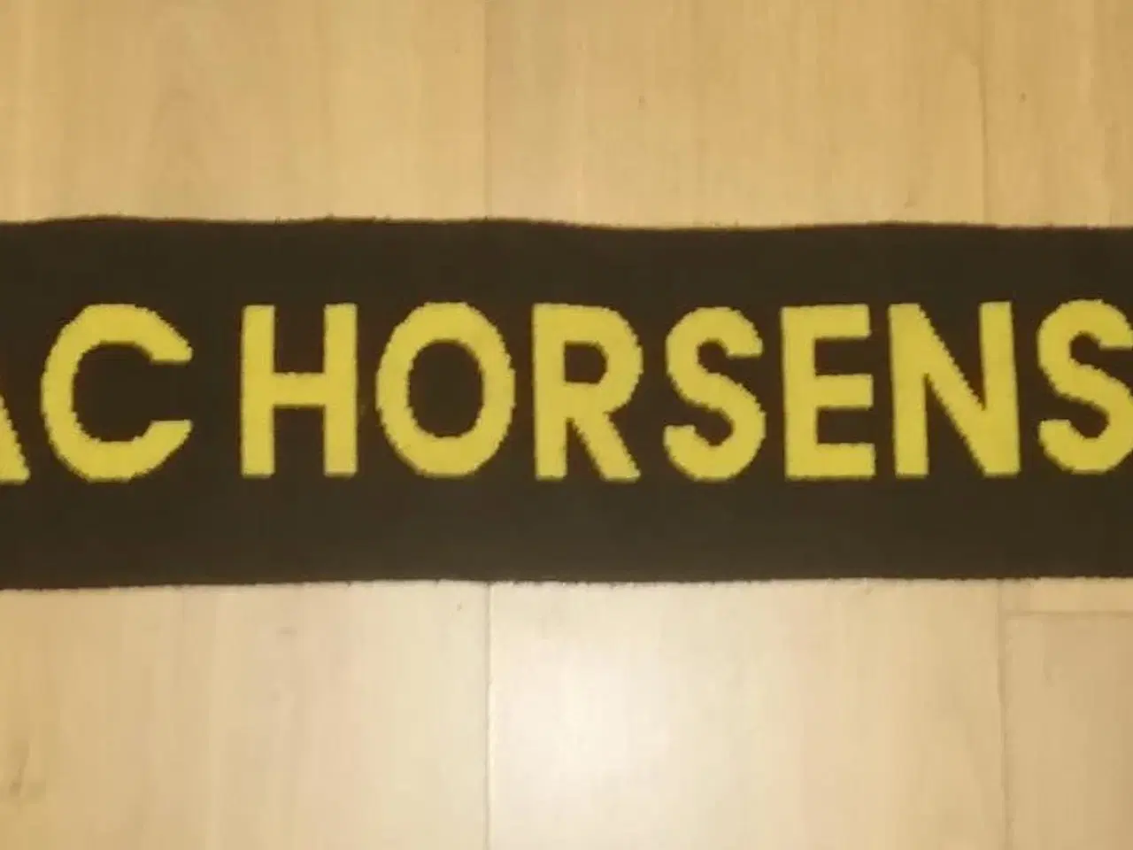 Billede 2 - AC HORSENS FANHALSTØRKLÆDE, 150 CM, SOM NYT