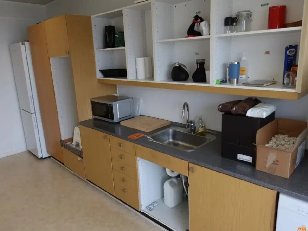 Billede 1 - INDHOLD I KØKKE