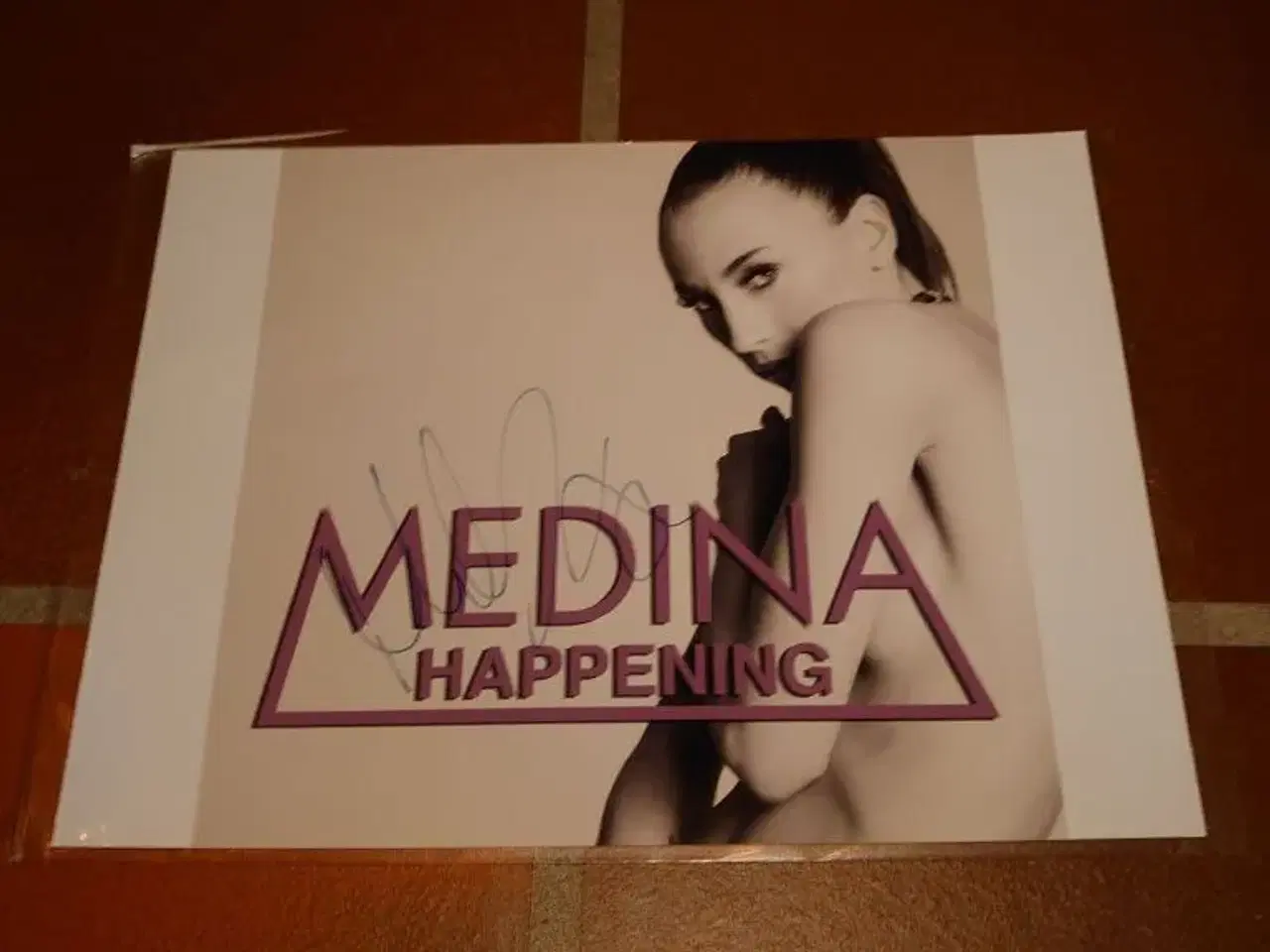 Billede 1 - Medina autograf