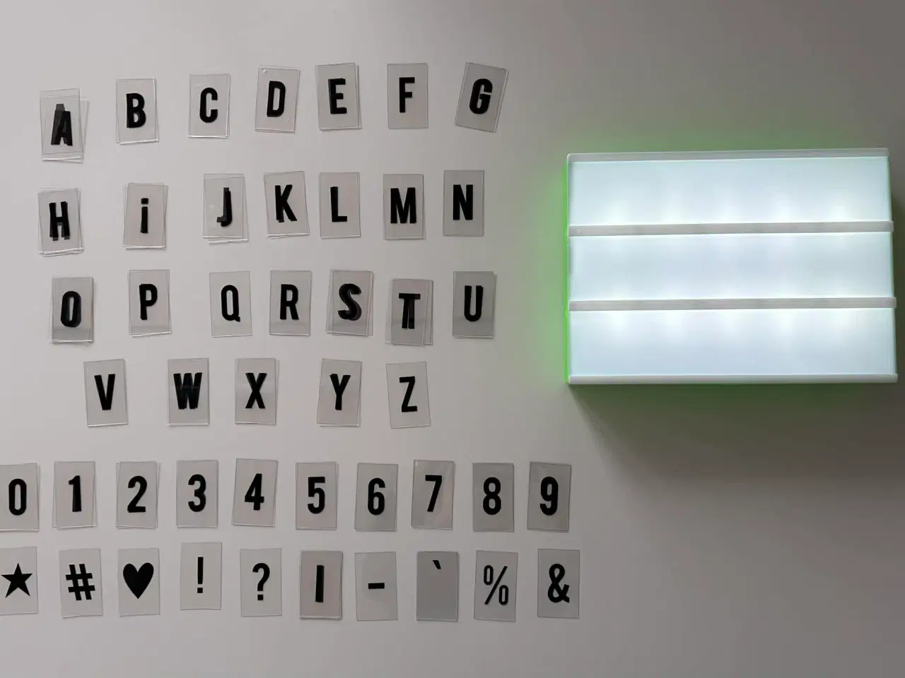 Billede 2 - Lysboks med 92 bogstaver og symboler