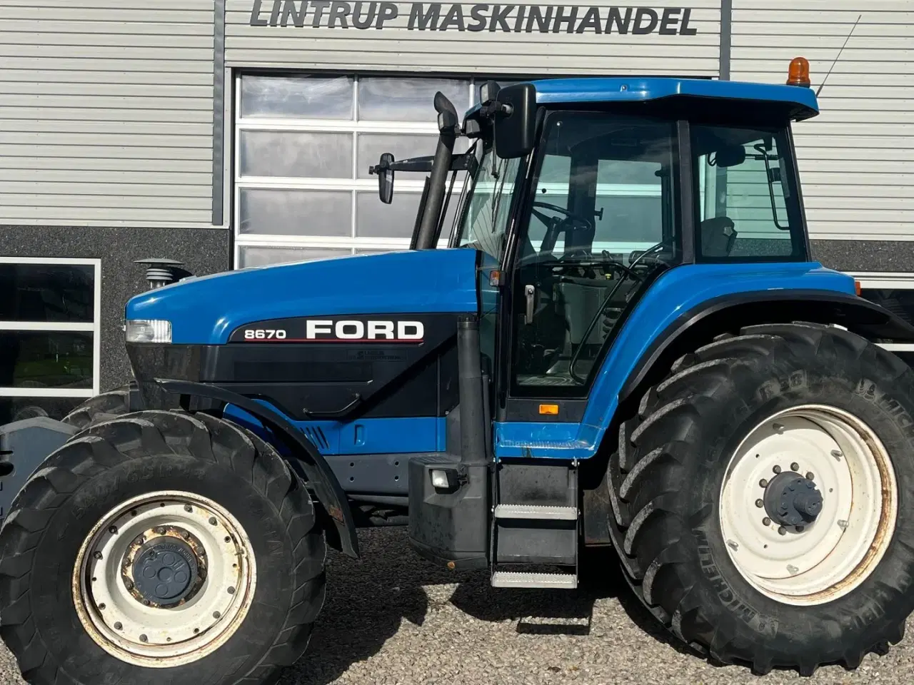 Billede 1 - New Holland 8670 Supersteer Samme ejer siden 2012, evt. med tvillinghjul