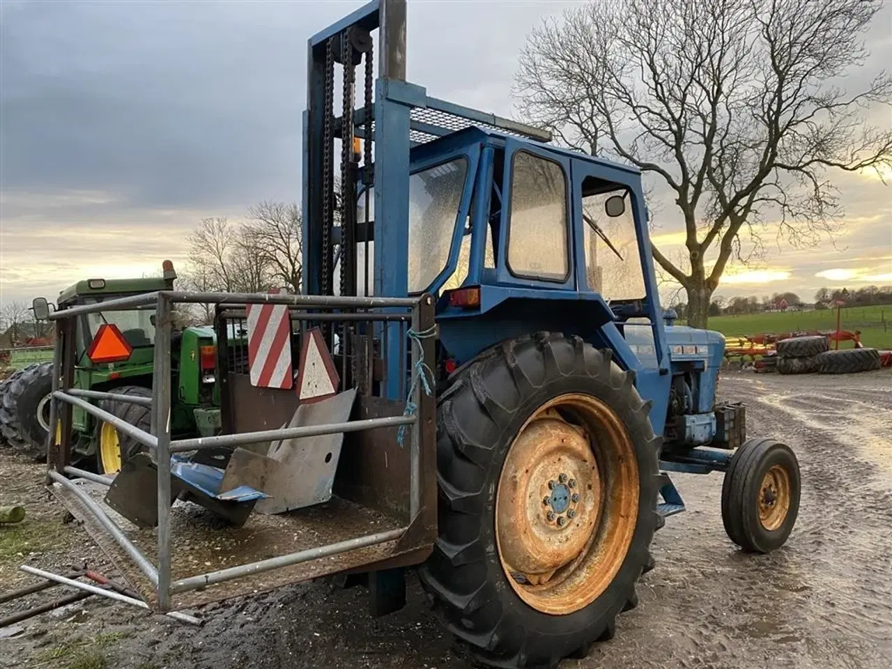 Billede 5 - Ford 5000 Med Kraftig truck tårn