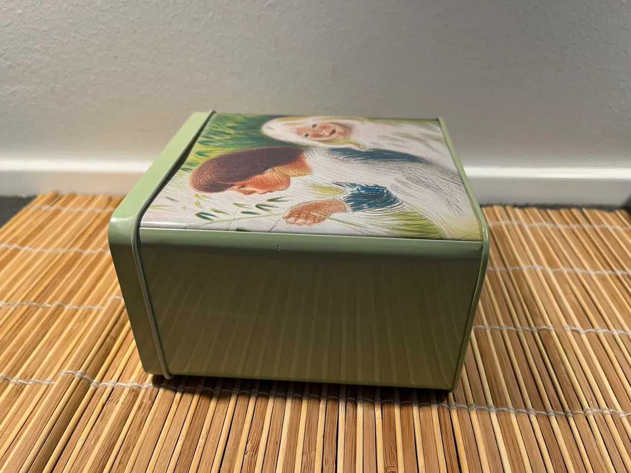 Billede 2 - Aage Sikker Hansen Davre-pigerne på metaldåse