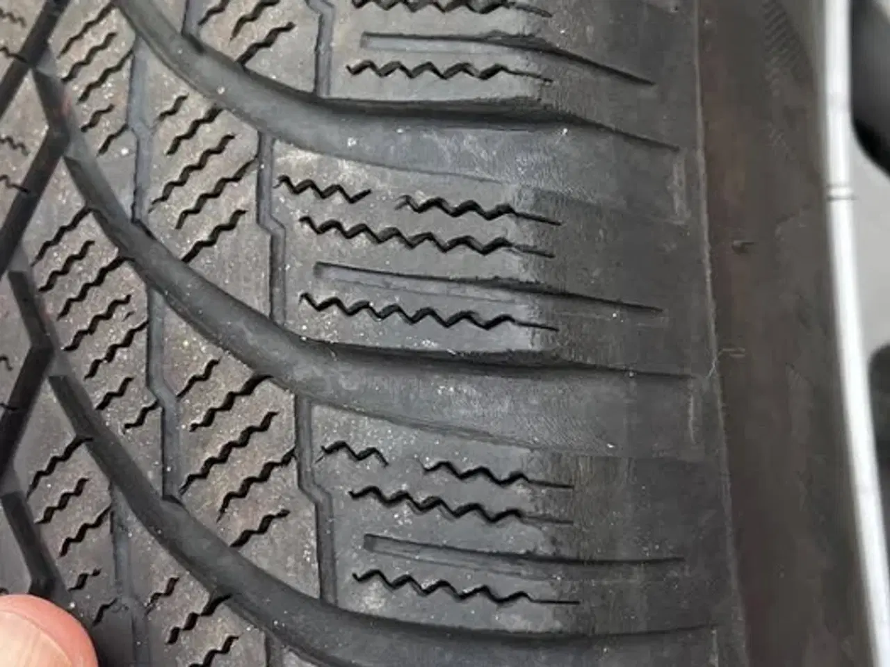 Billede 2 - Vinterdæk 195/65 R15 Firestone Winterhawk 950 kr.