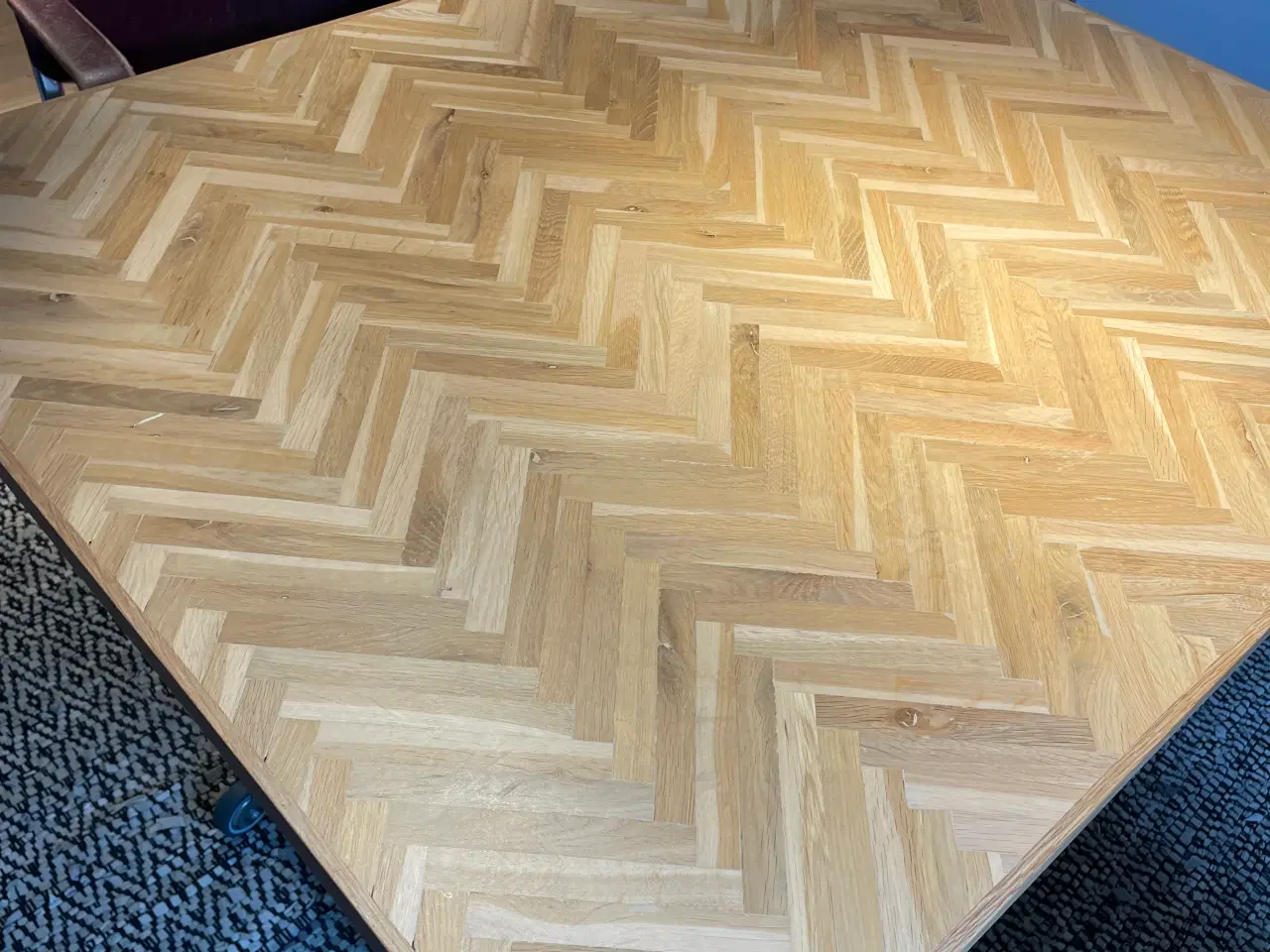 Billede 2 - skrivebord med sildebensplade