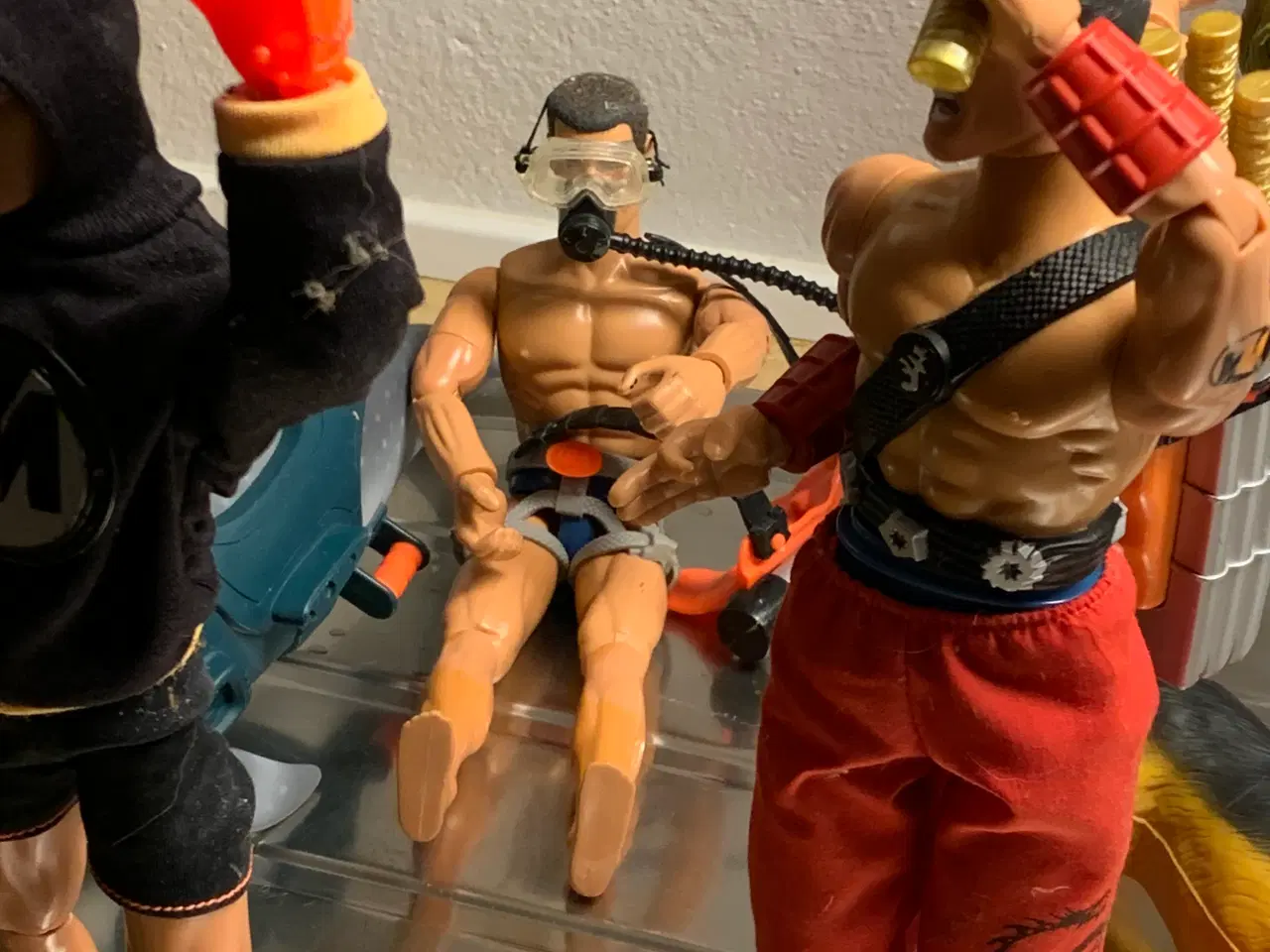 Billede 3 - Actionman bil og flere figurer