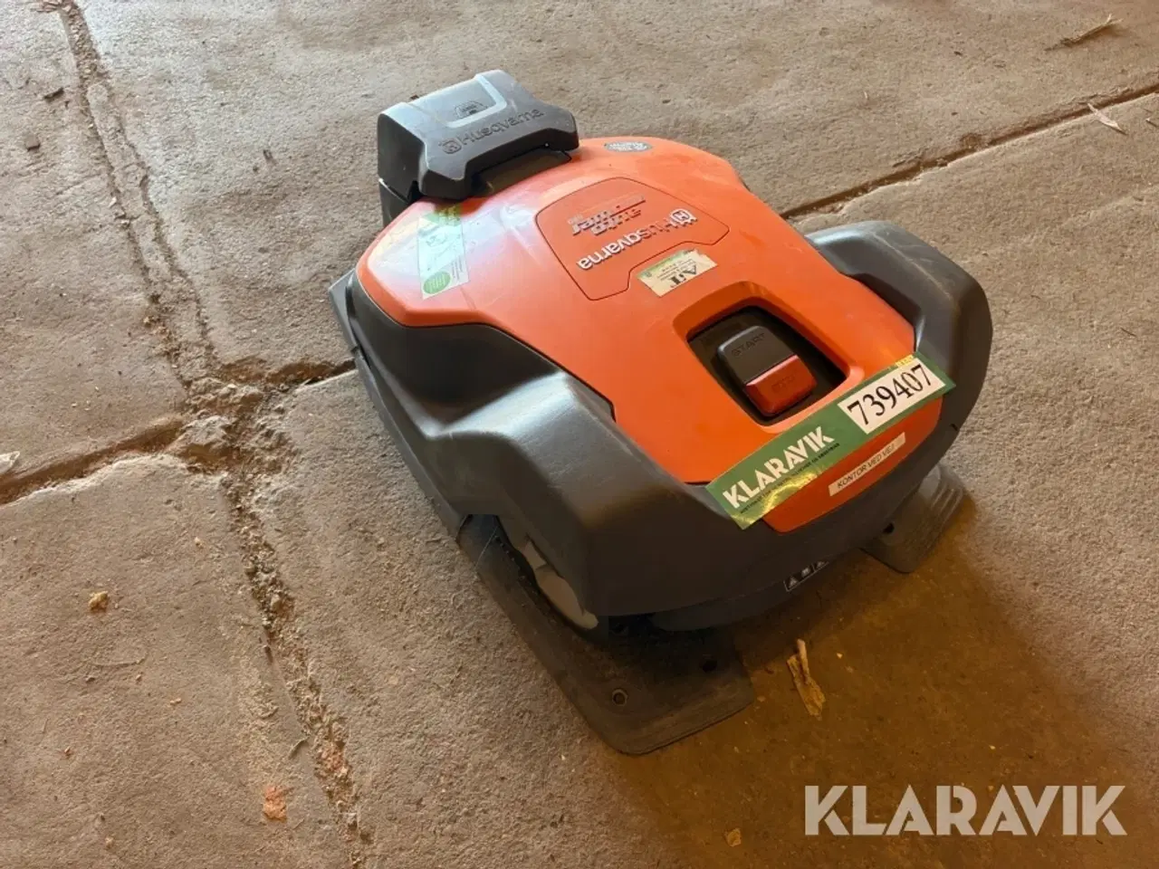 Billede 3 - Robot plæneklipper Husqvarna 520 med ladestation