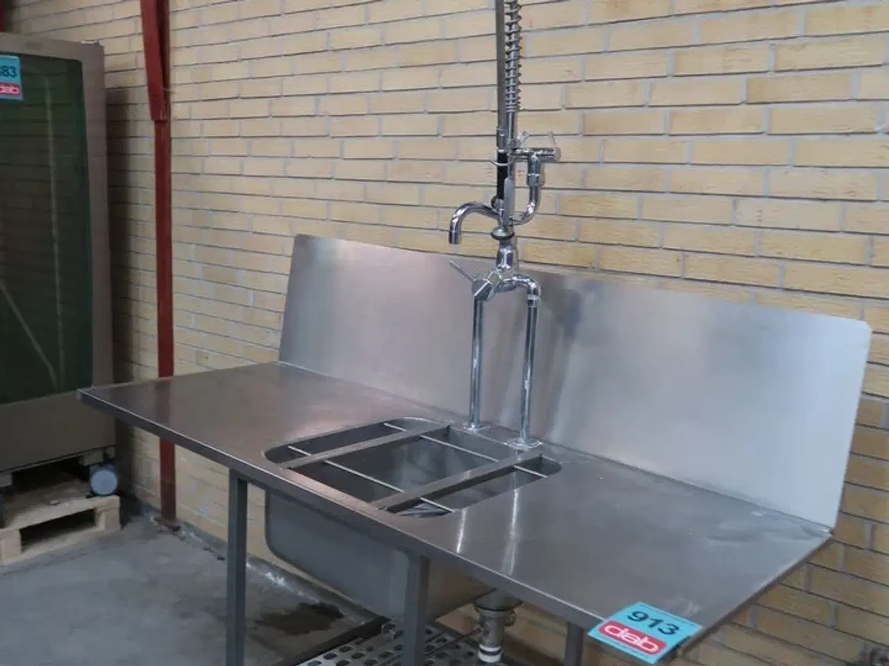 Billede 2 - Rustfri stålbord med vask & underhylde