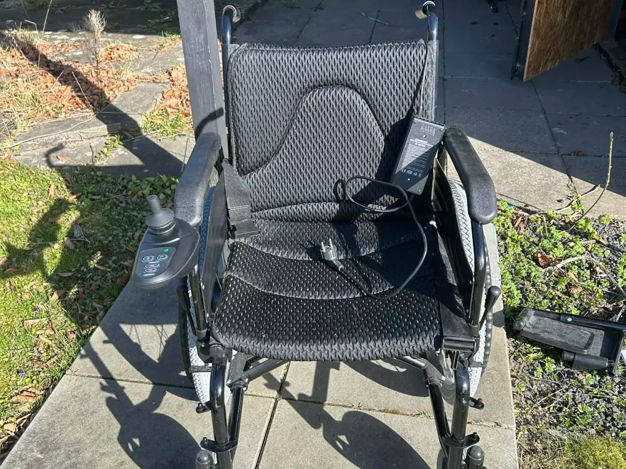 Billede 5 - Foldbar el-kørestol sælges