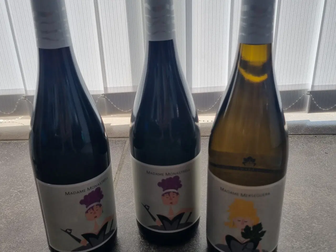 Billede 8 - Vin og rom