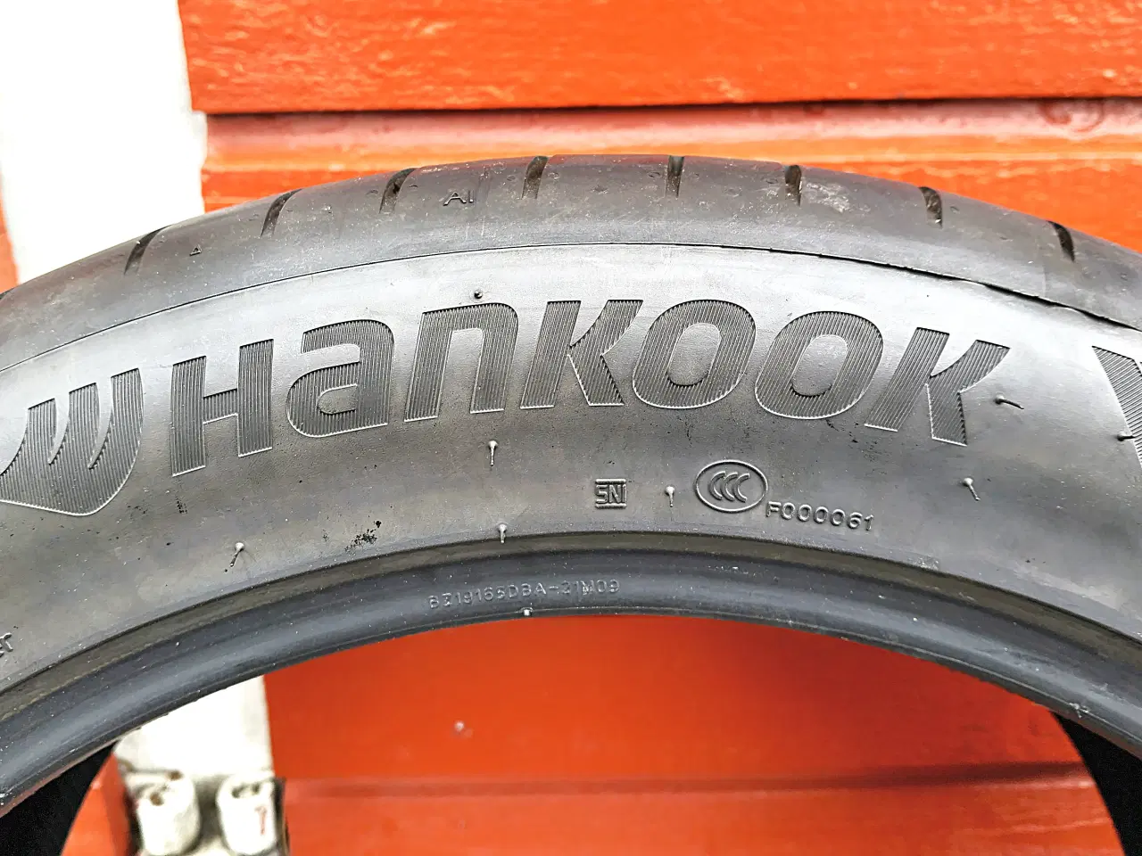 Billede 4 - 255/45 R19 104W XL sommerdæk