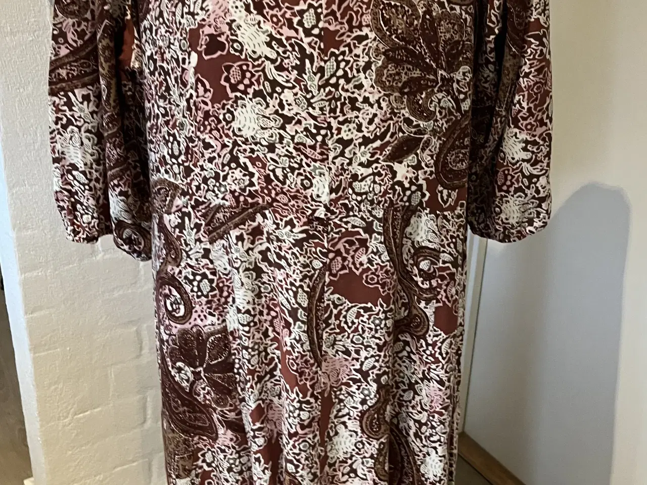 Billede 2 - Kjole str. xl fra Soyaconcept 