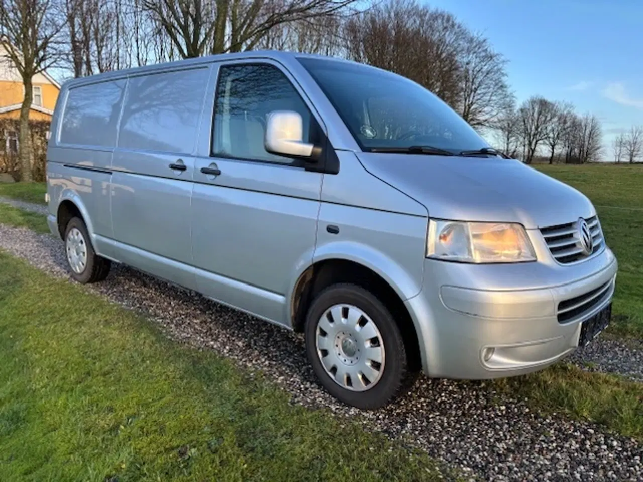 Billede 2 - VW Transporter 2,5 TDi 130 Kassevogn lang 4d Nysyn