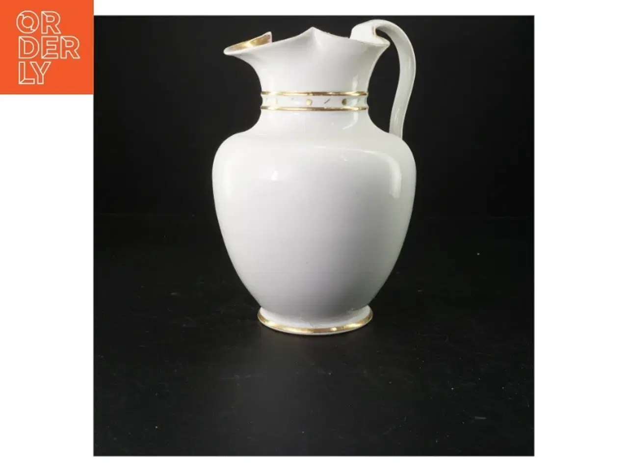 Billede 1 - Hvid porcelænskande med guldtrim fra Kanne (str. 24 x 14 cm)