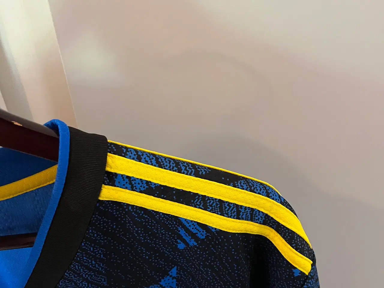 Billede 6 - Manchester United 3 Trøje Adidas 
