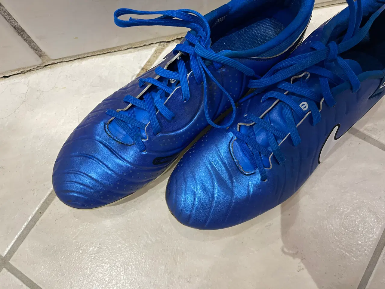 Billede 4 - Super pæne fodboldstøvler str. 45