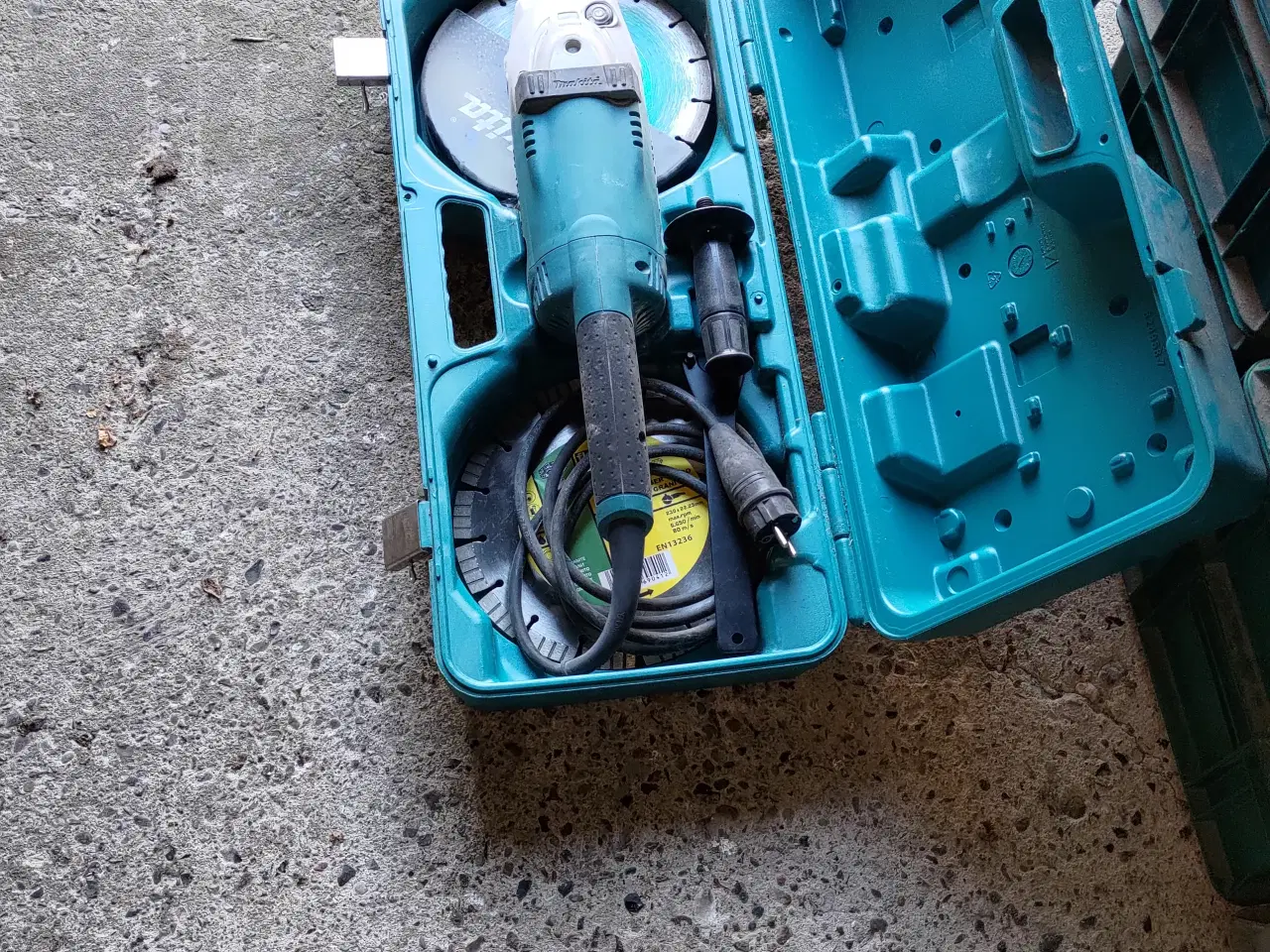 Billede 2 - Makita GA9020kd 2200 watt vinkelsliber