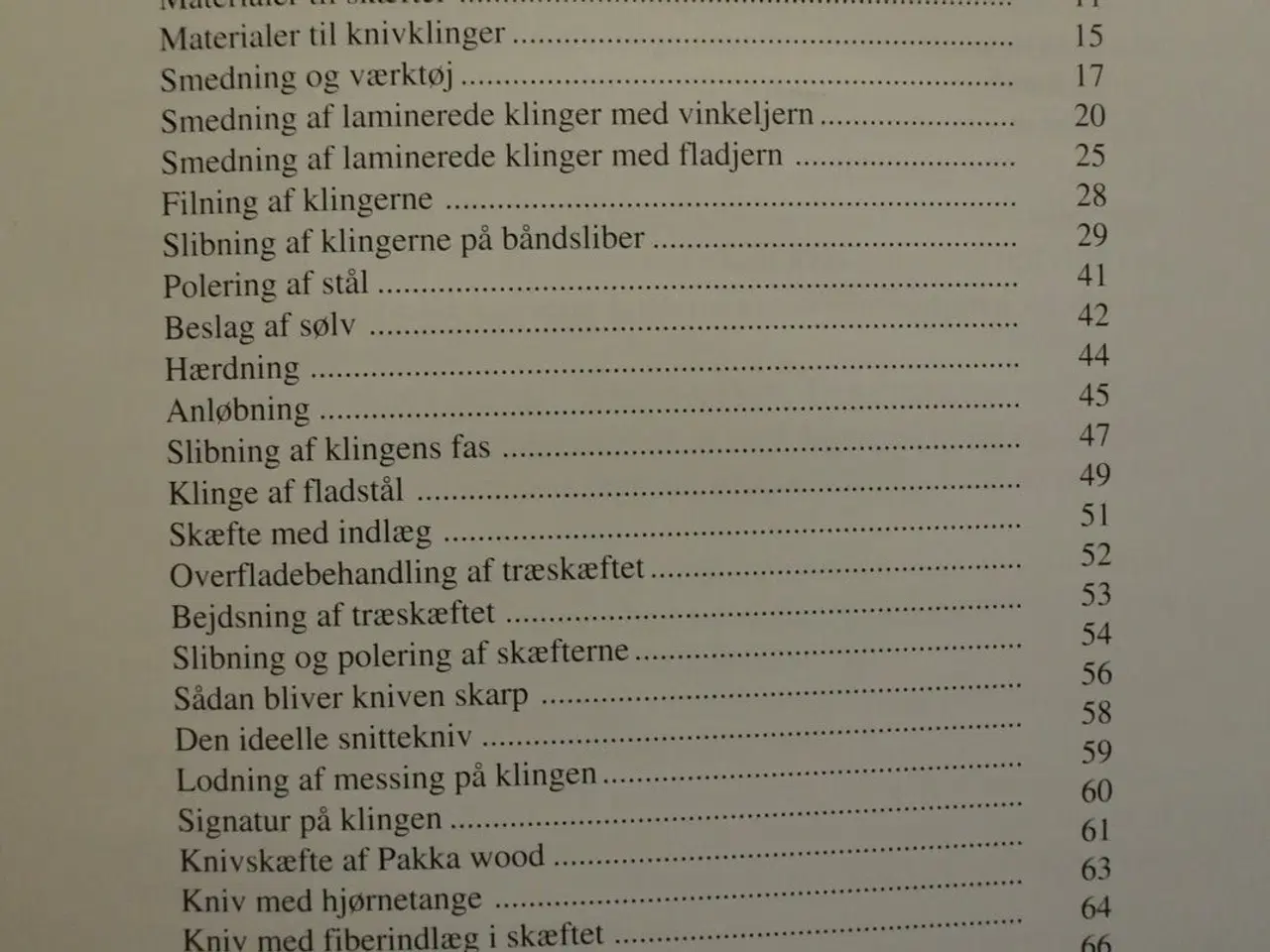 Billede 2 - knivmagerens bog - smedning skæftning skeder, af l
