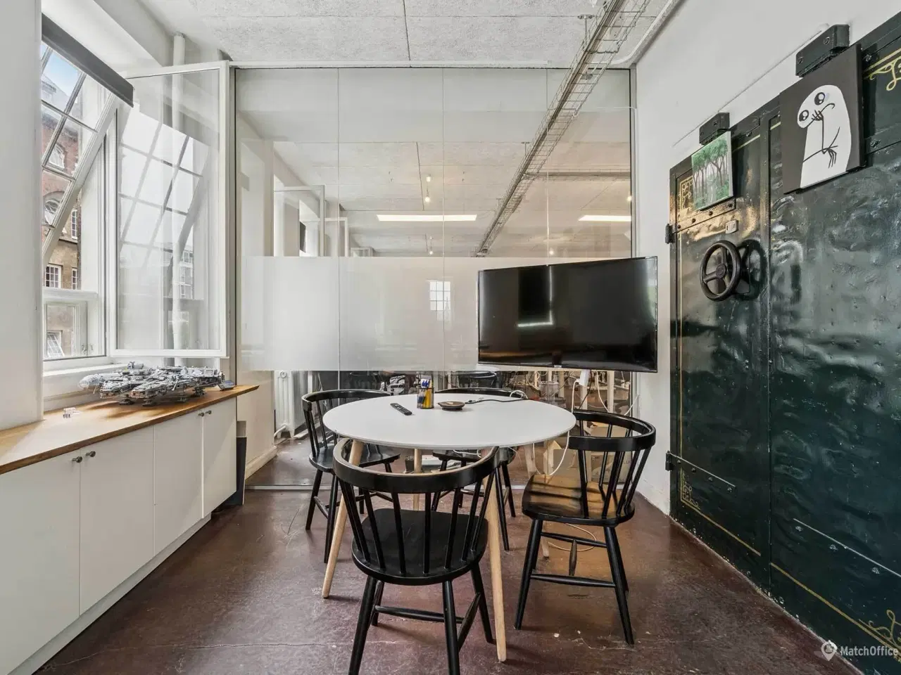 Billede 6 - Kontorlejemål med særpræg på Islands Brygge – optimal beliggenhed tæt ved metrostation.