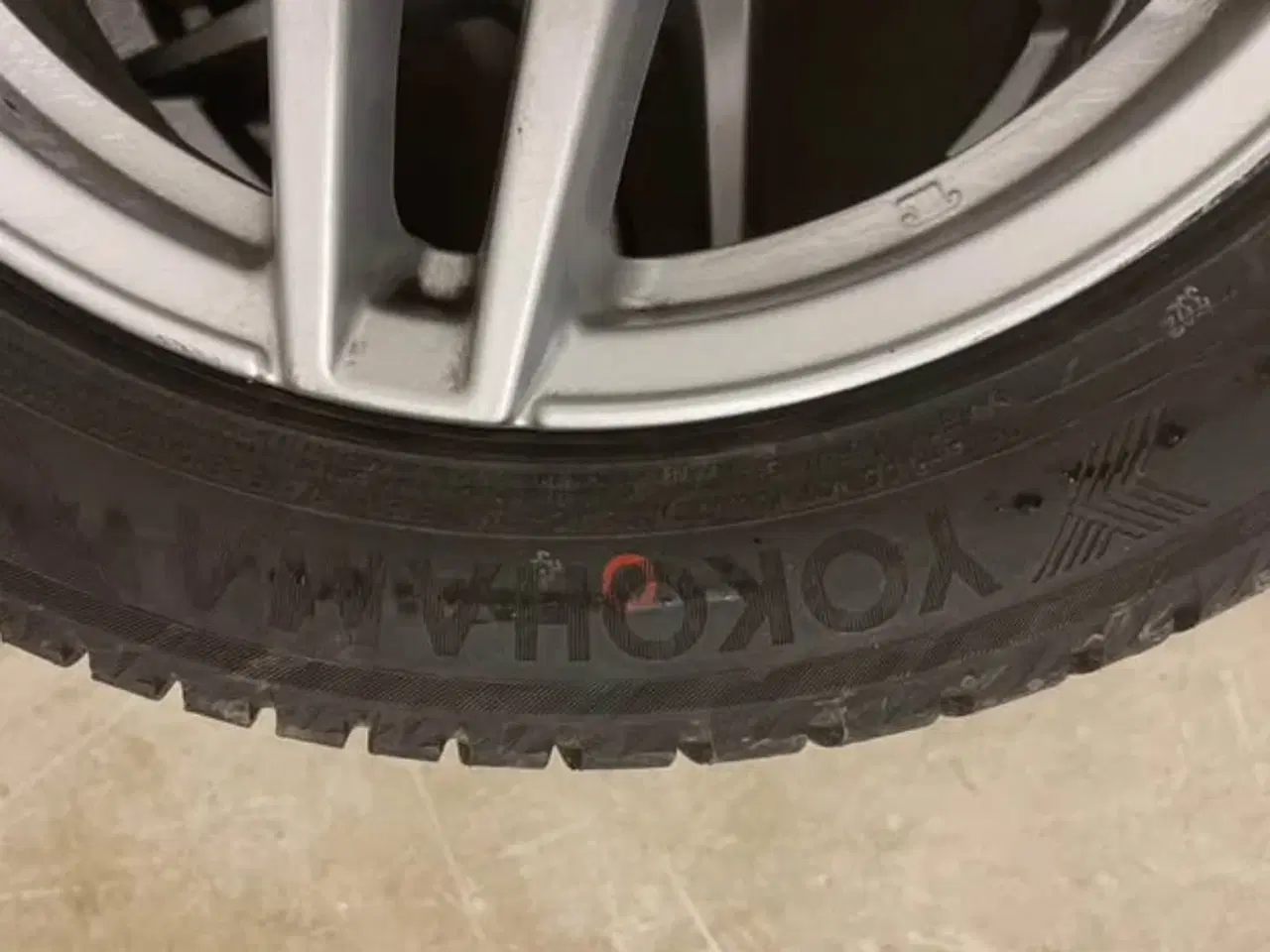 Billede 3 - Vinterdæk på fælge Mercedes