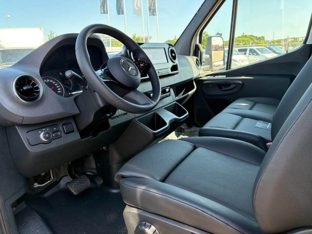 Billede 3 - Mercedes Sprinter 317 2,0 CDi A3 Db.Kab aut. RWD