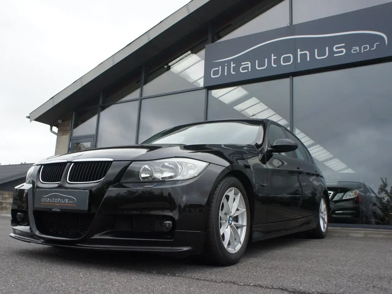 Billede 2 - BMW 320i 2,0 