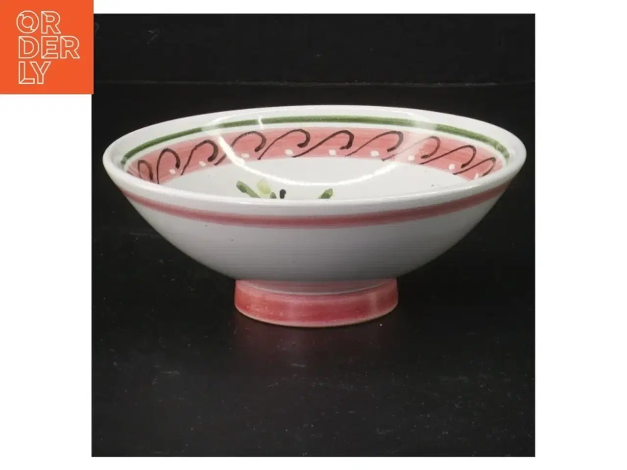 Billede 1 - Dekorativ skål med blomstermotiv (str. Ø 13 cm)