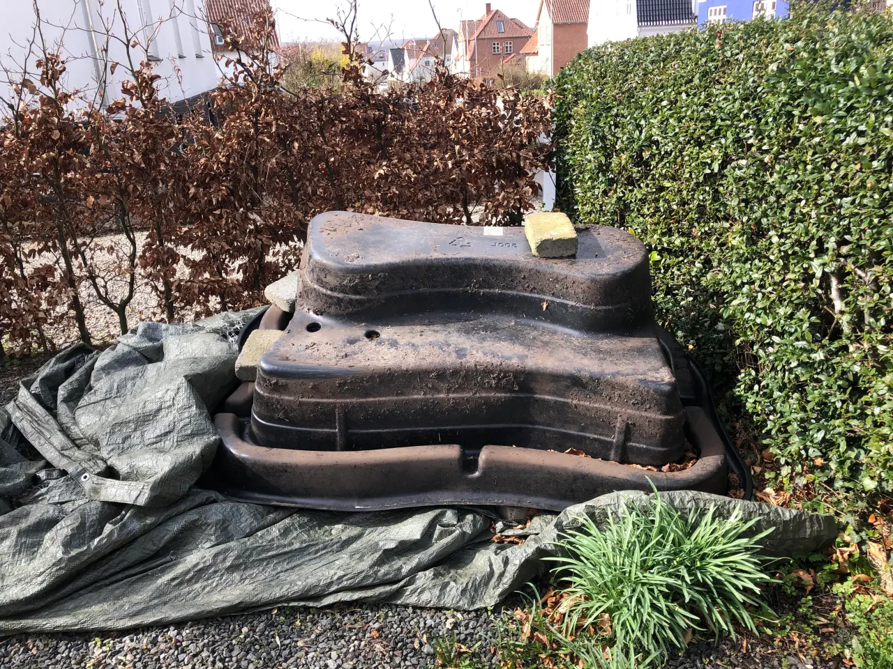 Billede 1 - Formstøbt havebassin 500 liter