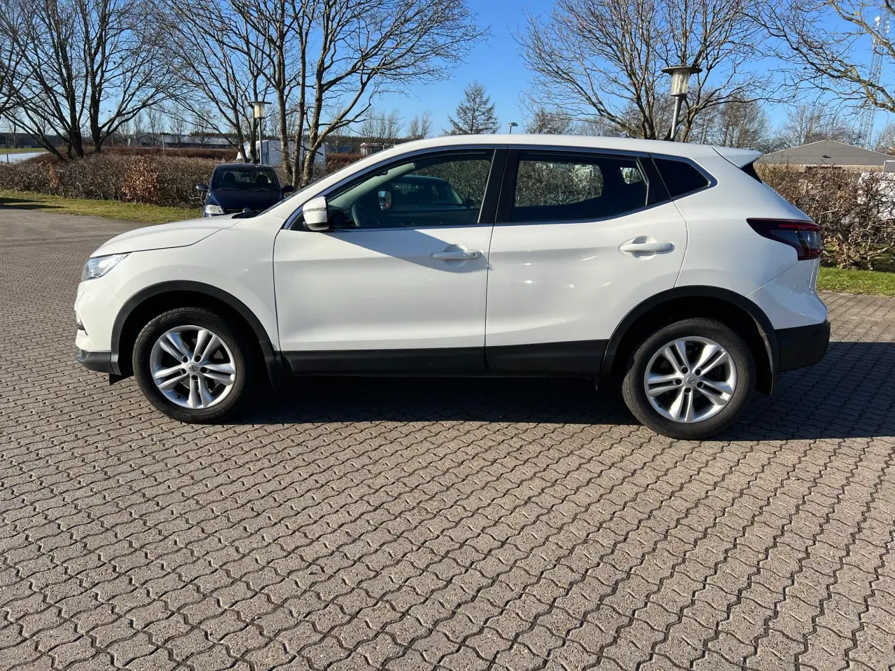 Billede 2 - Nissan Qashqai 1,3 Dig-T 140 Visia 5d