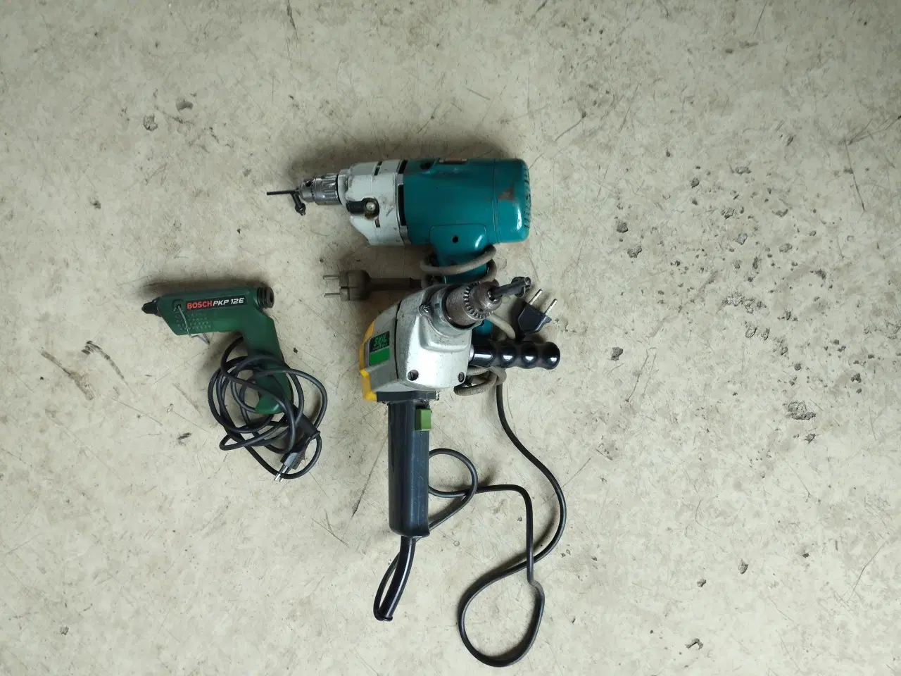 Billede 3 - 2 boremaskiner og limstift