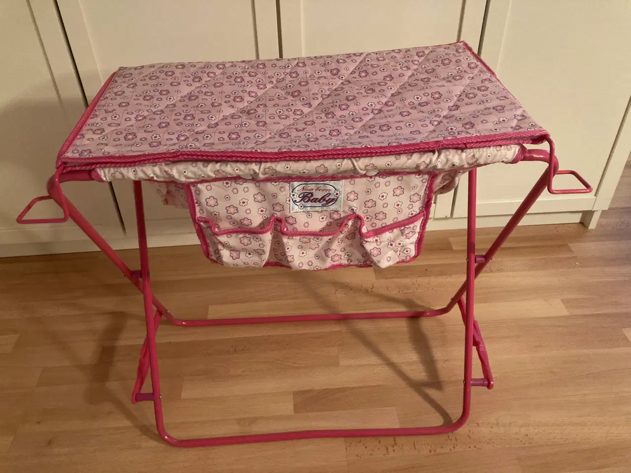 Billede 1 - Baby Born puslebord