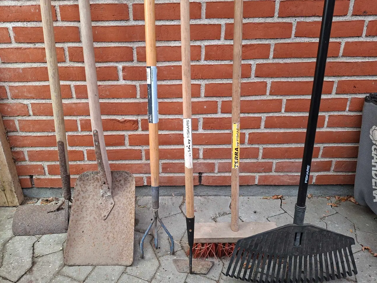 Billede 1 - 6 stk have redskaber 200 kr