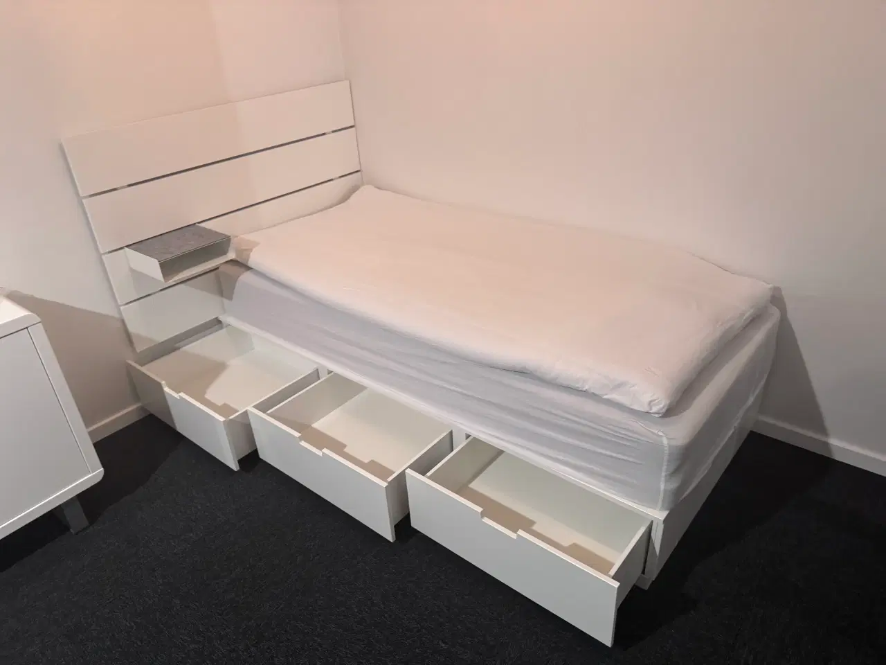 Billede 1 - IKEA Nordli, Sengeramme, sengegavl, box/topmadras