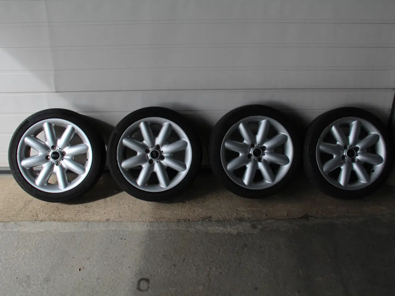 Billede 1 - 205/45-17Sommer hjul mini 70% mønster