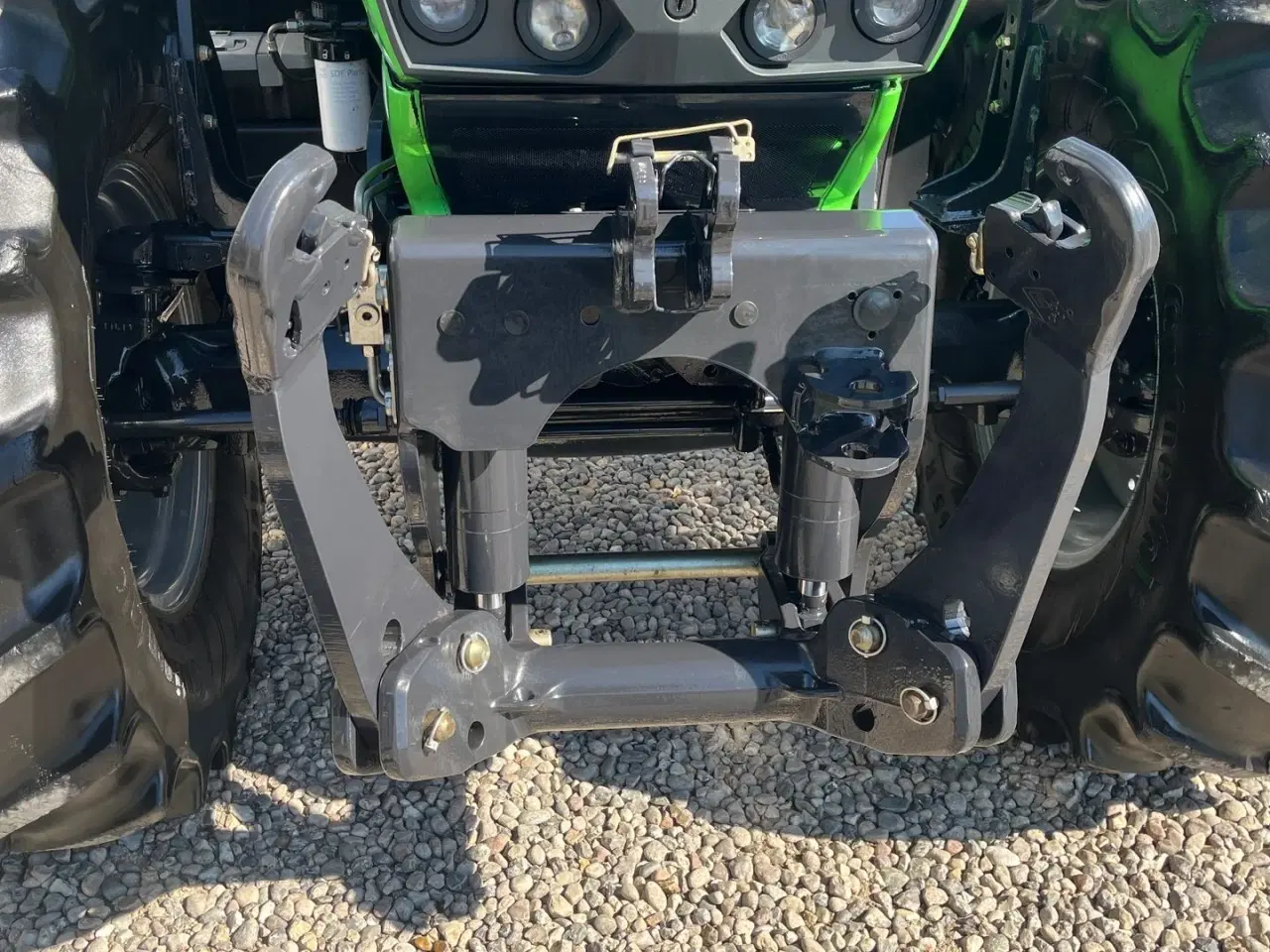 Billede 5 - Deutz-Fahr Agrotron 6140 Classic Fin handy traktor med frontlift.